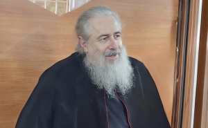 ДНІПРО. Суд змінив запобіжний захід митрополиту Святогірському Арсенію на домашній арешт