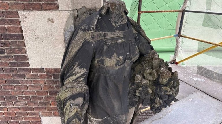 У Львові відновлюють скульптуру святої Єлизавети, яка постраждала в роки Другої світової війни