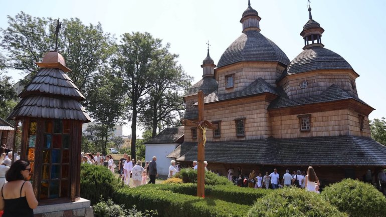На Львівщині урочисто відкрили внесену до ЮНЕСКО церкву після масштабного оновлення