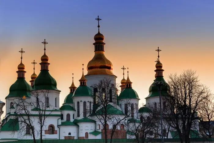 Скільки релігійних громад в Україні досі мають зв’язки з РФ: дані на тлі заборони Московської церкви