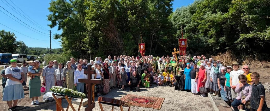 В Олександрійській єпархії освятили каменування під зведення нової святині