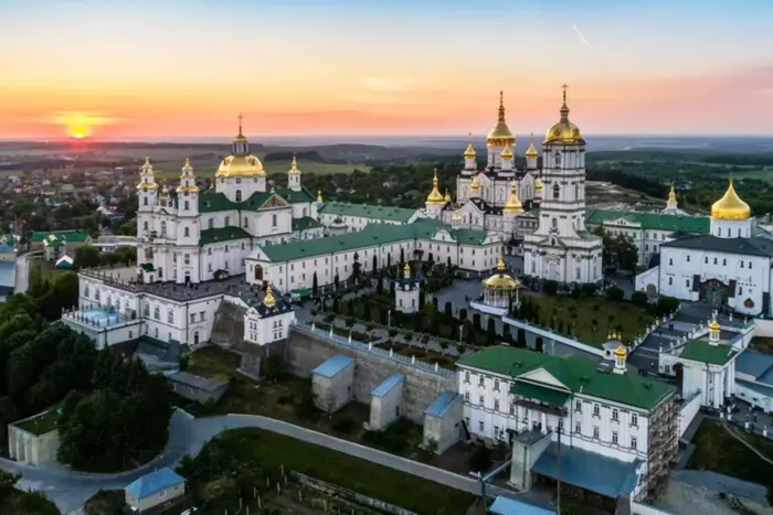Держава встановила місячний термін для Почаївської лаври на розрив відносин із РПЦ