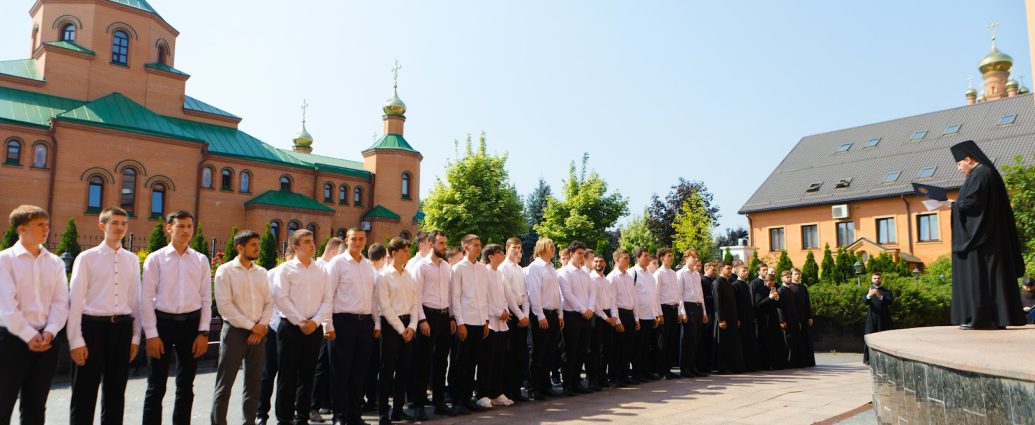 Підсумки вступної кампанії 2026 року у Київських духовних школах