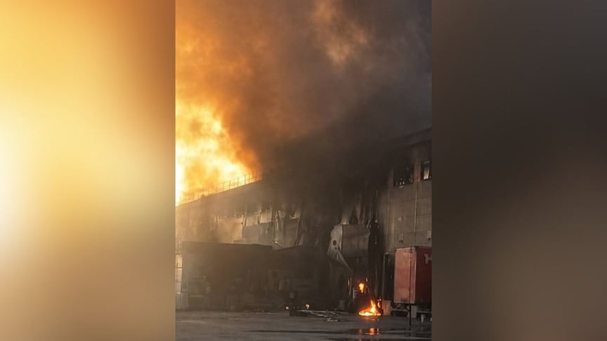 Унаслідок ворожого удару в Полтаві знищено сортувальний центр «Нової пошти»